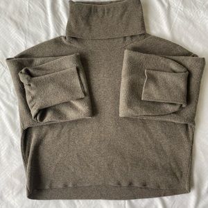 Aritzia Cropped Sweater